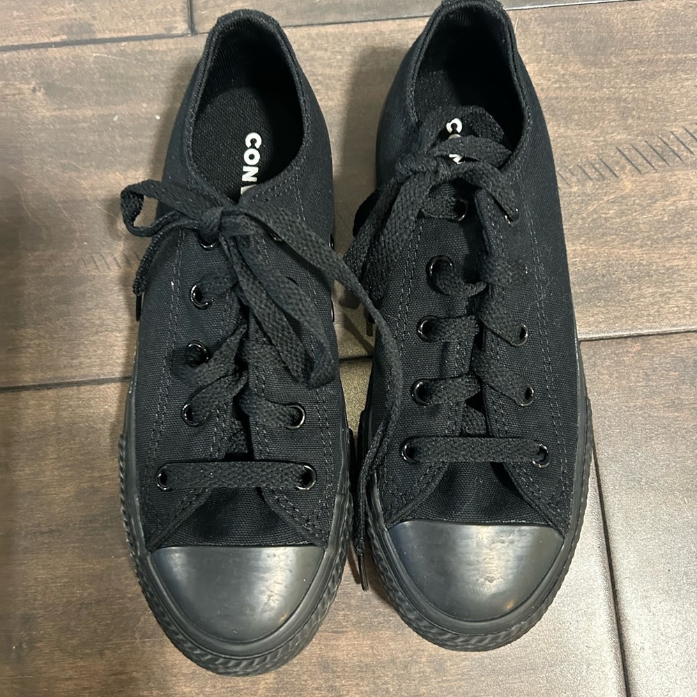 Chuck Taylor All Star Ox - size 1 - NEW in box